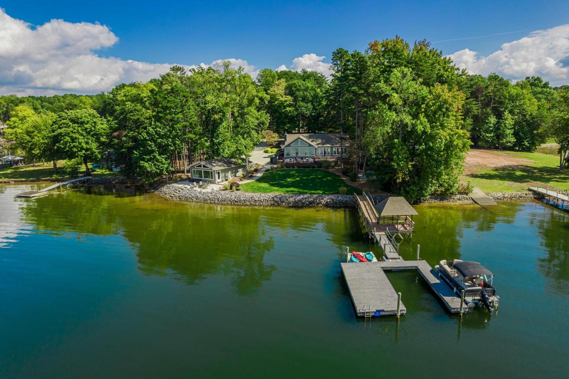 Lake Norman Hideaway Мурсвилл Экстерьер фото