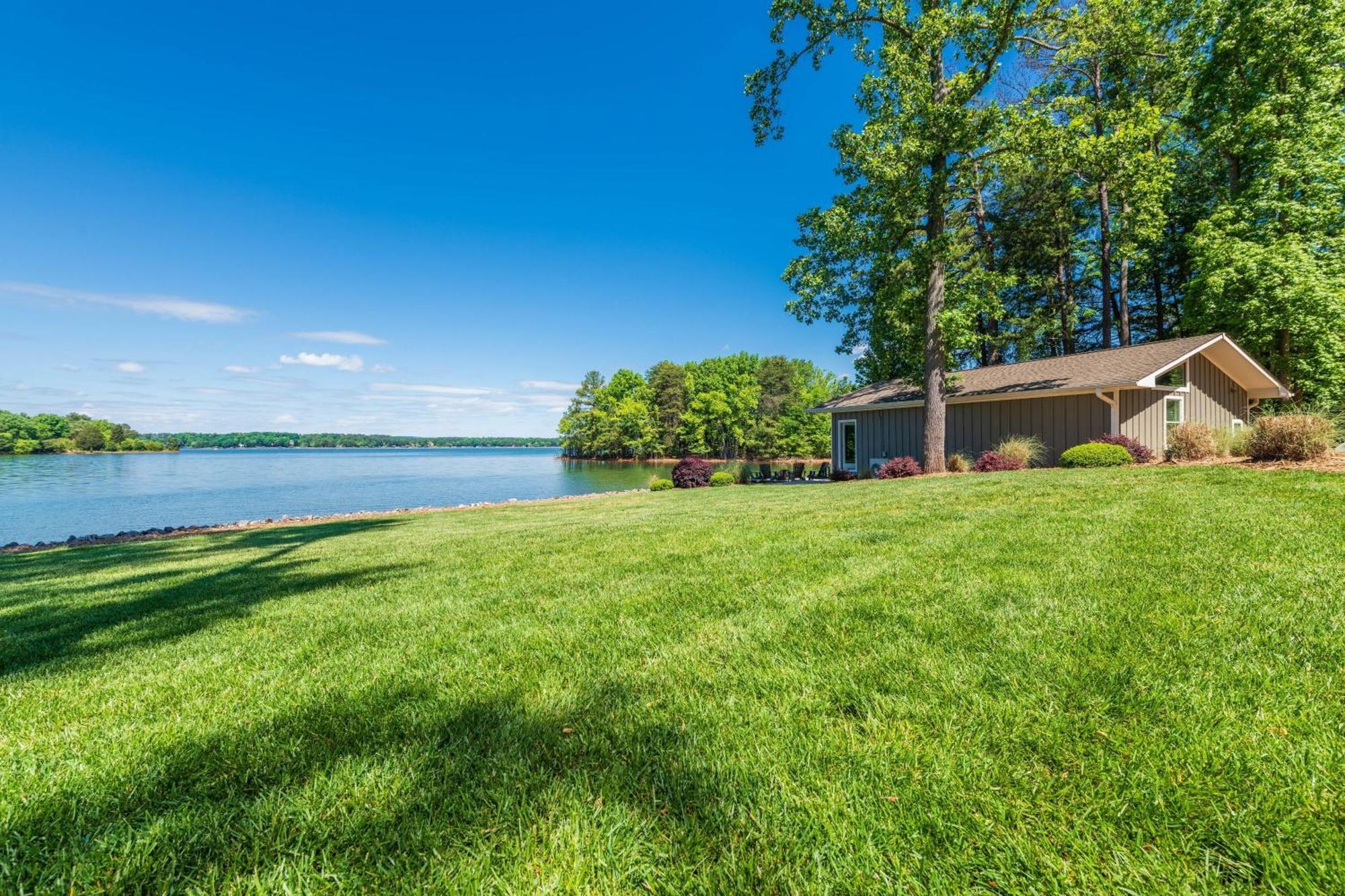 Lake Norman Hideaway Мурсвилл Экстерьер фото