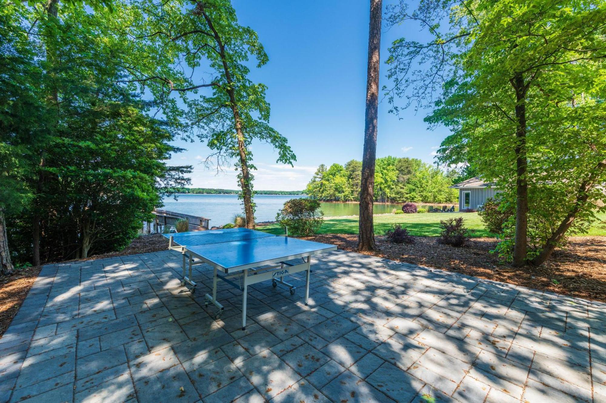 Lake Norman Hideaway Мурсвилл Экстерьер фото
